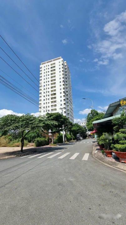 Bán nhanh lô đất nền 85 m2, mặt tiền 5m tại Tân Đông Hiệp - Dĩ An - Bình Dương, giá 2,5 tỷ