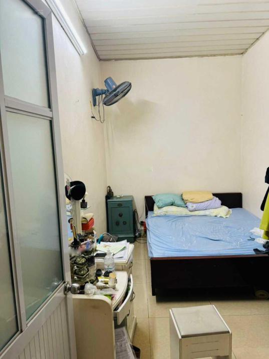 Cần cho thuê nhà riêng sổ đỏ tại Phố Lê Trọng Tấn, 350 m2, 1 tầng, đã có nội thất, giá 20 tr/tháng - Ảnh 1