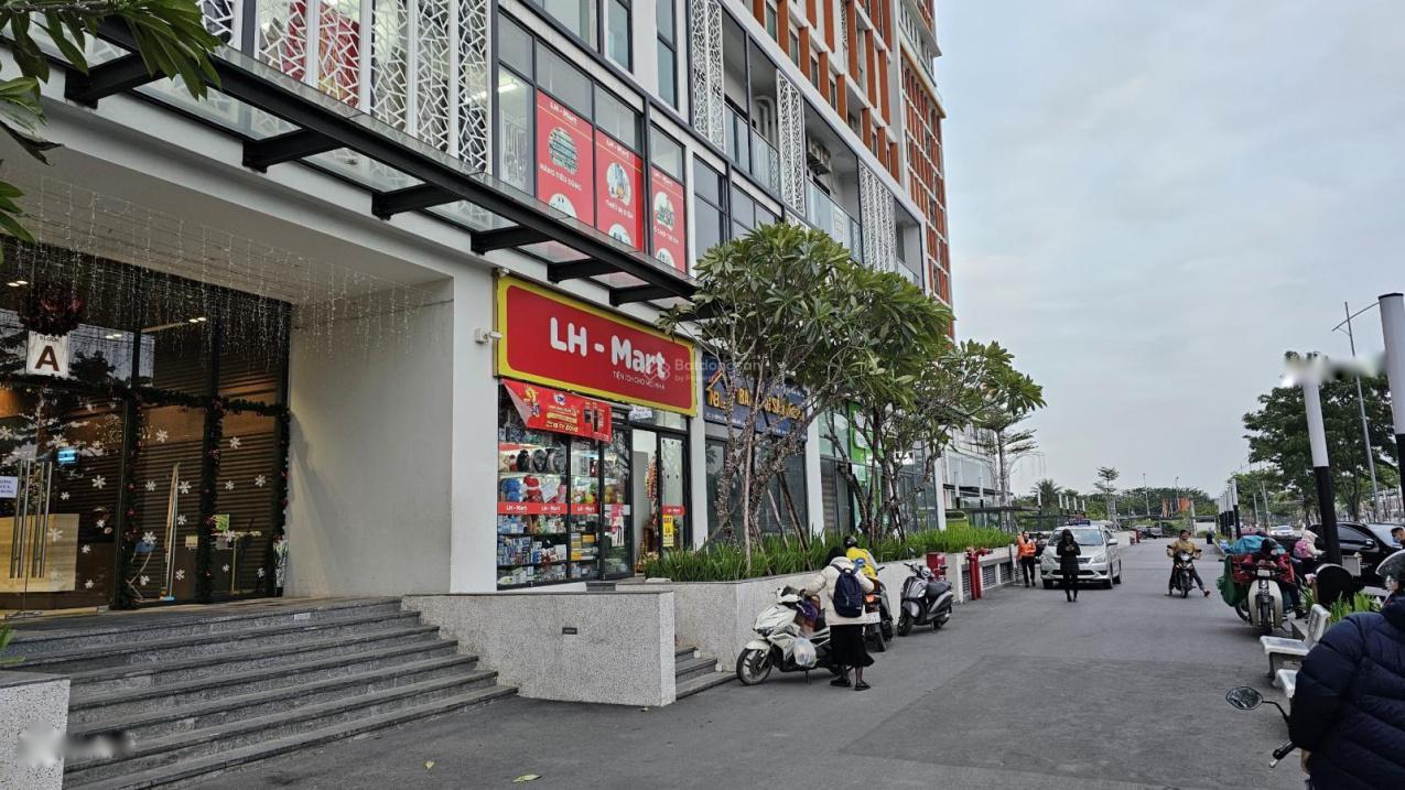 Cho thuê mặt bằng 170m2 và 220m2 làm văn phòng, cafe, quán ăn, ngân hàng, spa, tóc