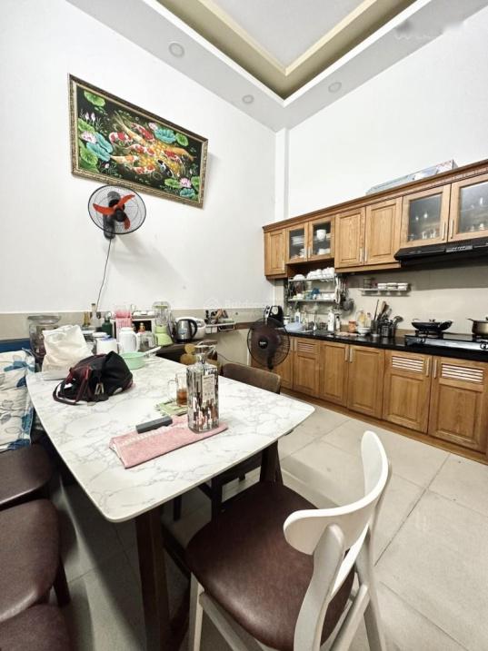 Bán gấp nhà riêng sổ đỏ 6 tầng, 53 m2, mặt tiền 3m tại Phố Phan Đăng Lưu - Phú Nhuận, giá 13,3 tỷ