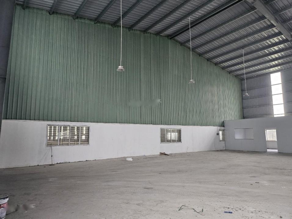 Cho thuê kho xưởng KCN Sông Công 1 Thái Nguyên. DT xưởng 5100m2. Giá: 84.507,5 đ/tháng