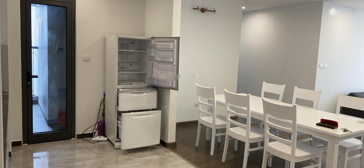 Cần cho thuê gấp căn chung cư 3 phòng ngủ, 100 m2 tại Đường Cầu Giấy - Cầu Giấy, giá 18 tr/tháng - Ảnh 1