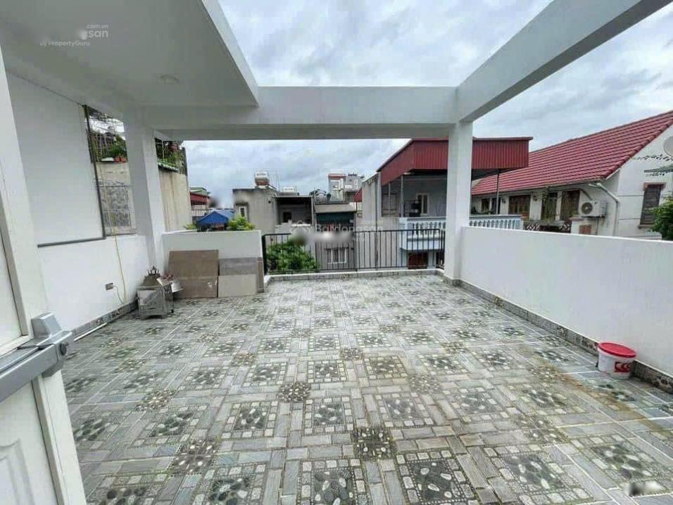 Cần bán nhanh căn nhà riêng 5 tầng, 80 m2, mặt tiền 5m tại Đường Ngọc Thụy, giá 11,5 tỷ