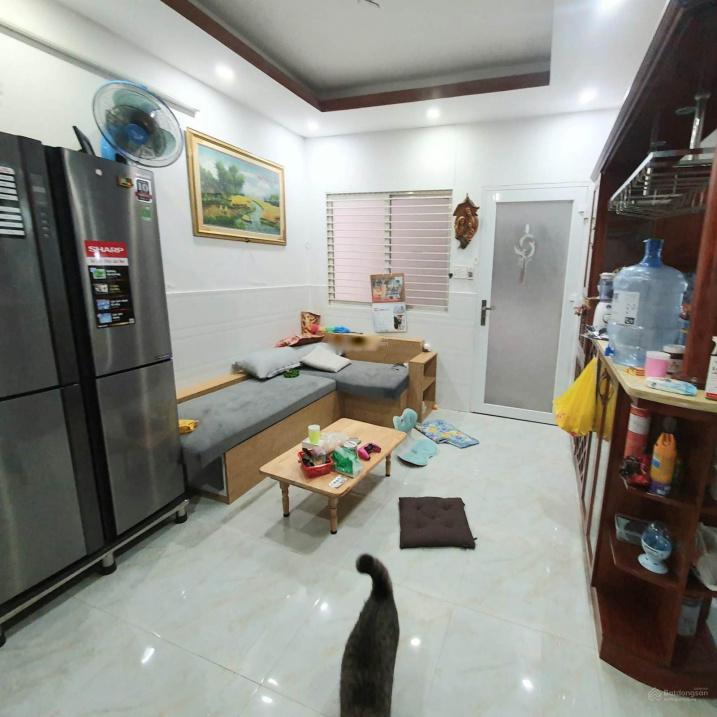 Cần cho thuê gấp căn hộ chung cư 2 phòng ngủ, 50 m2 tại Phú Nhuận, giá 8 tr/tháng