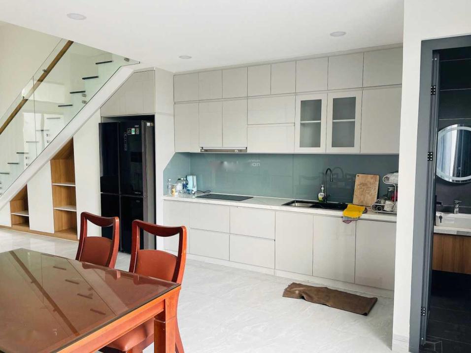 Cần cho thuê liền kề, biệt thự 3 tầng, 85 m2 tại Tân Uyên - Bình Dương, giá 20 triệu/tháng - Ảnh 1