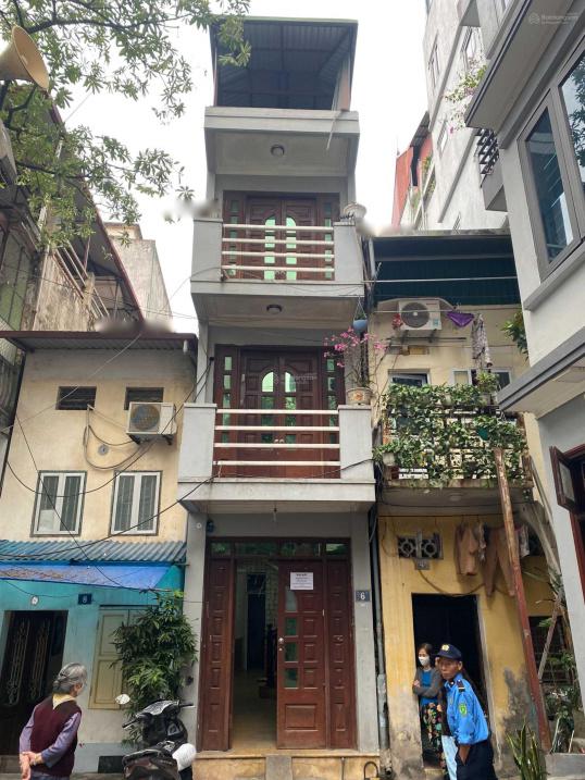 Bán nhà sổ riêng 3 tầng, mặt tiền 2m tại Phố Bạch Mai - Hai Bà Trưng, giá 3,42 tỷ