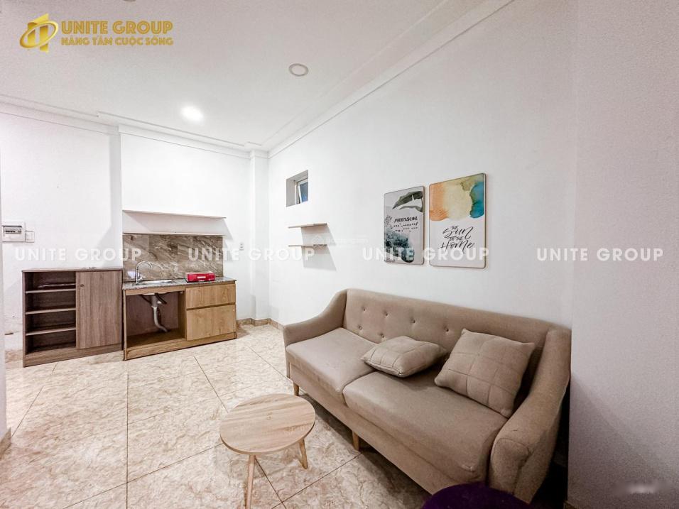 Cho thuê gấp nhà trọ phòng trọ 38 m2 tại Phường Tân Quy - Quận 7, sẵn nội thất, giá 7 triệu/tháng