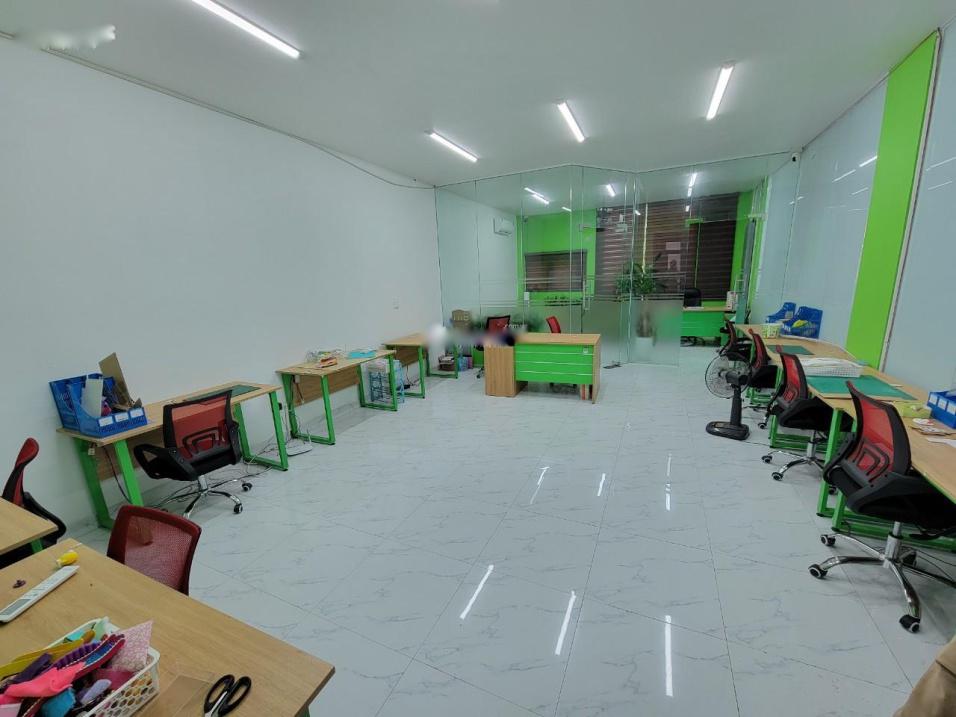 Cho thuê gấp căn nhà tại Phường Nghĩa Đô - Cầu Giấy - Hà Nội, 70 m2, 5 tầng, giá 30 triệu/tháng - Ảnh 1