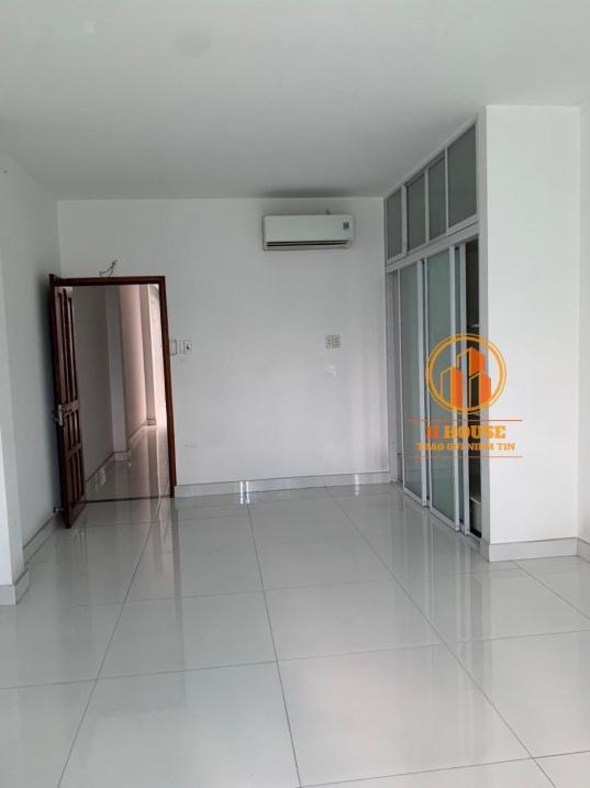 Cho thuê nhà mặt phố tại Phố Lý Thường Kiệt - 8 - Tân Bình, 4 tầng, giá 35 triệu/tháng