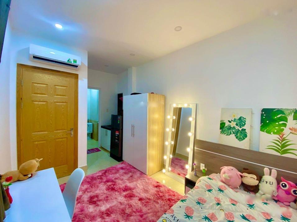 Cần cho thuê gấp nhà trọ phòng trọ 30 m2 tại Đường Tôn Đản, sẵn nội thất, giá 6 triệu/tháng - Ảnh 1