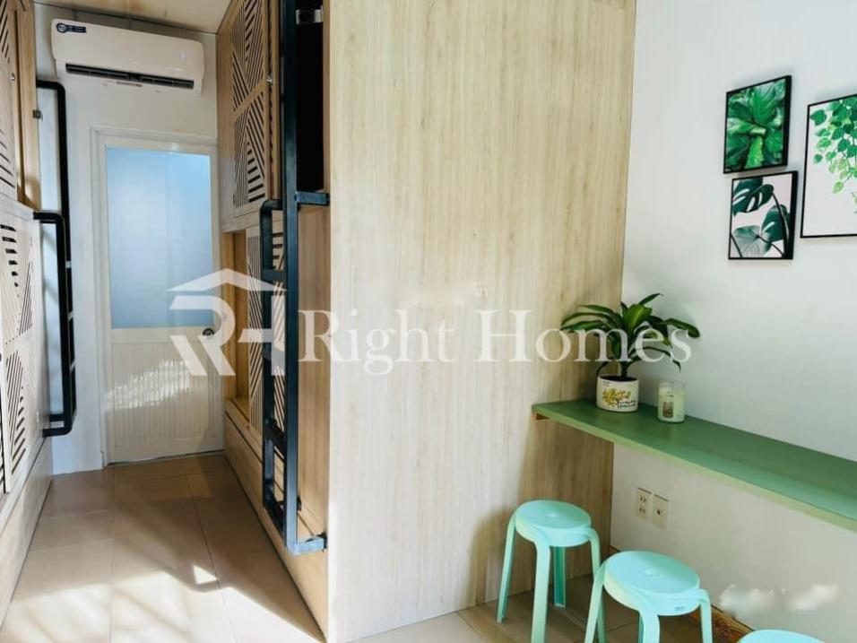 Cần cho thuê gấp phòng trọ 35 m2 tại Đường Nhiêu Tứ - Phú Nhuận, đã có nội thất, giá 2 tr/tháng