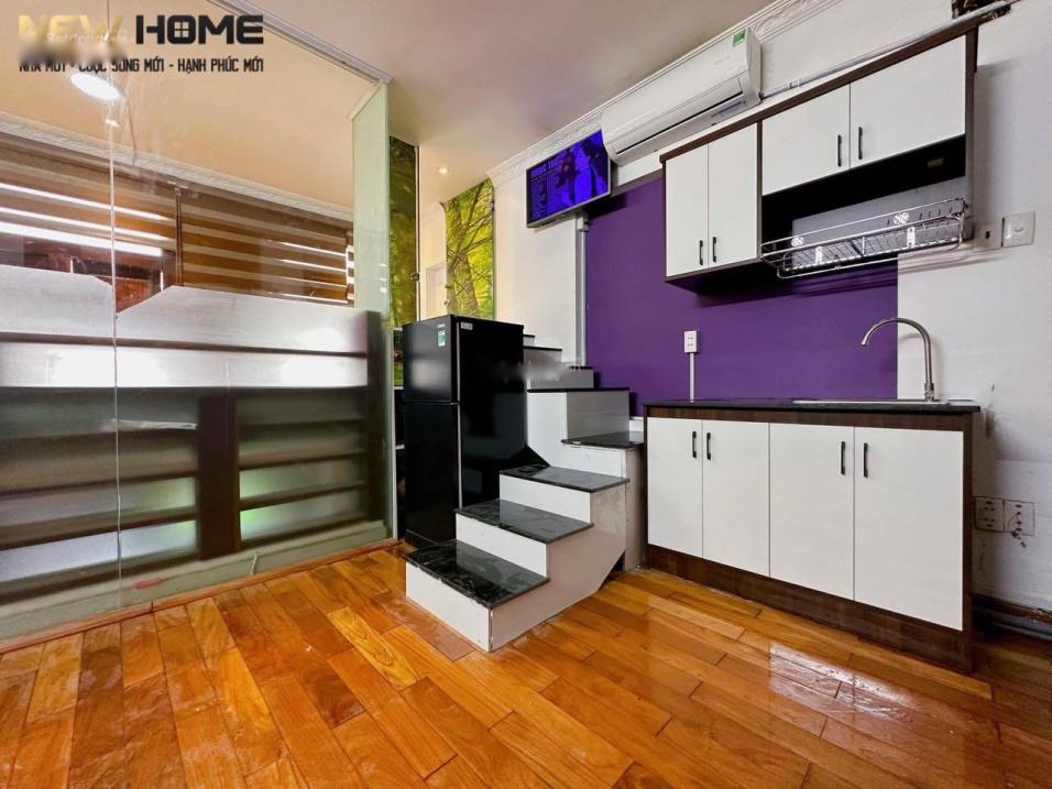 Cho thuê gấp phòng 30 m2 tại Đường Nguyễn Trung Ngạn - Quận 1, đầy đủ nội thất, giá 8 tr/tháng