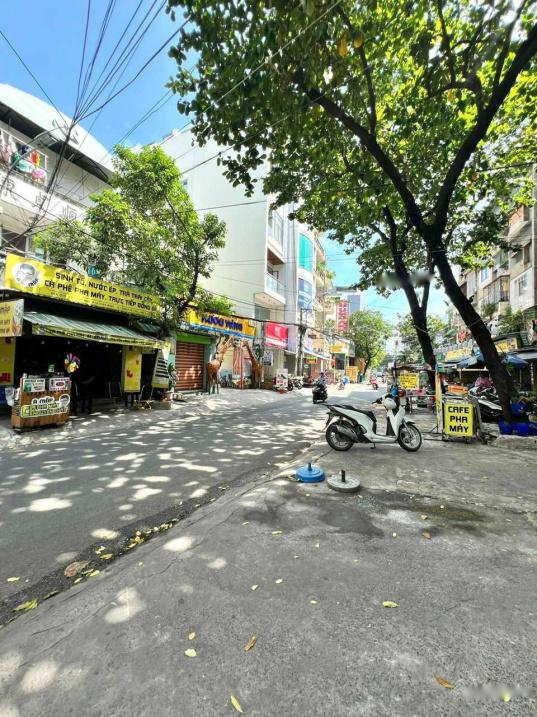 Cần cho thuê phòng trọ 30 m2 tại Đường Thép Mới - 12 - Tân Bình, giá 4 triệu/tháng