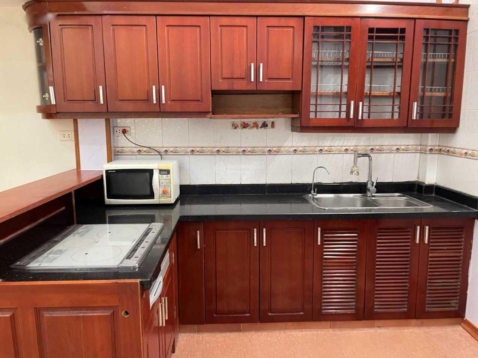 Cần cho thuê gấp nhà sổ hồng riêng tại Đường Lê Văn Lương, 50 m2, đã có nội thất, giá 15 tr/tháng