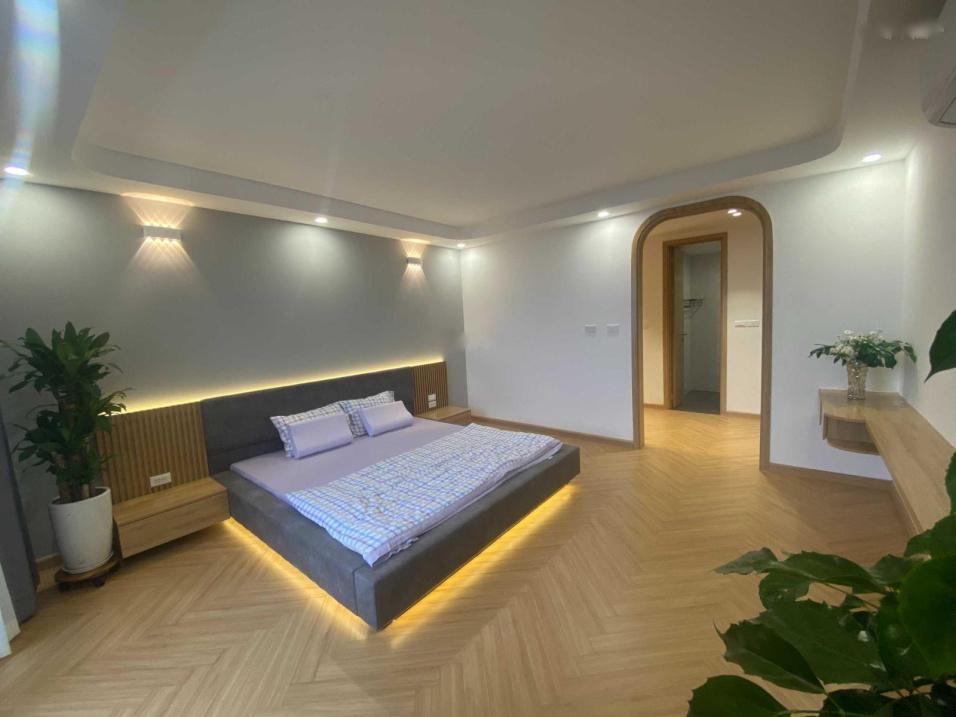 Cần cho thuê gấp căn 3 phòng ngủ, 116 m2 tại Phố Ngọc Khánh - Ba Đình - Hà Nội, giá 15 tr/tháng - Ảnh 1