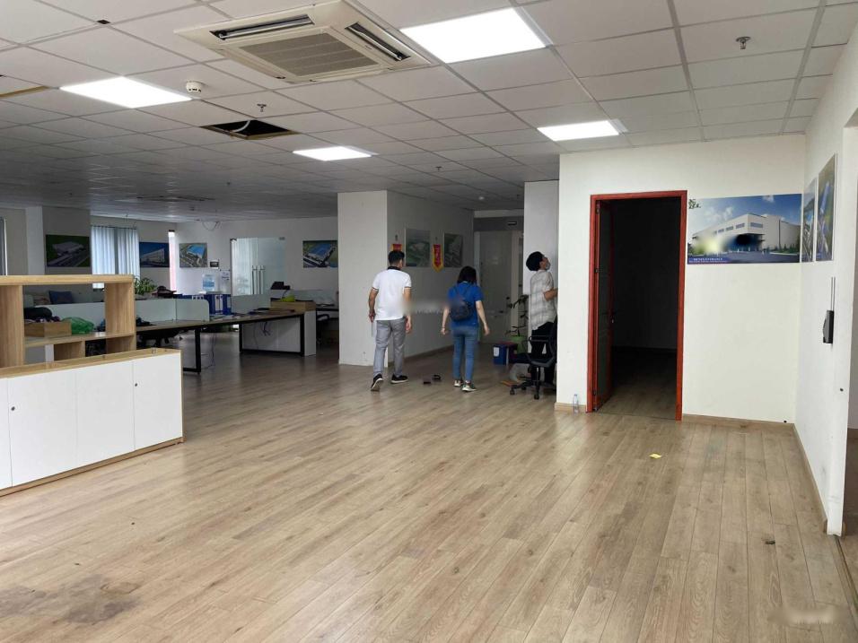 Văn phòng cao cấp cho thuê 235m2 ở Nguyễn Gia Trí, Phường 25, Quận Bình Thạnh - Ảnh 1