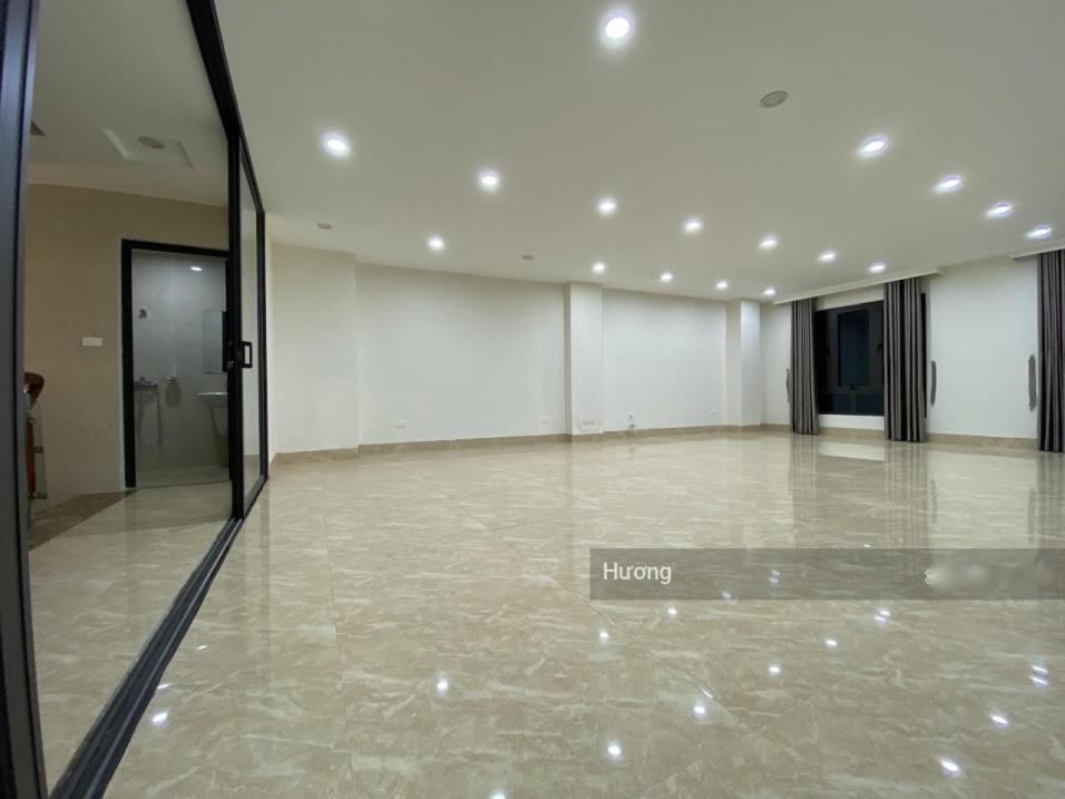 Cần cho thuê nhà biệt thự 5 tầng, 95 m2 tại Cầu Giấy - Hà Nội, giá 55 tr/tháng