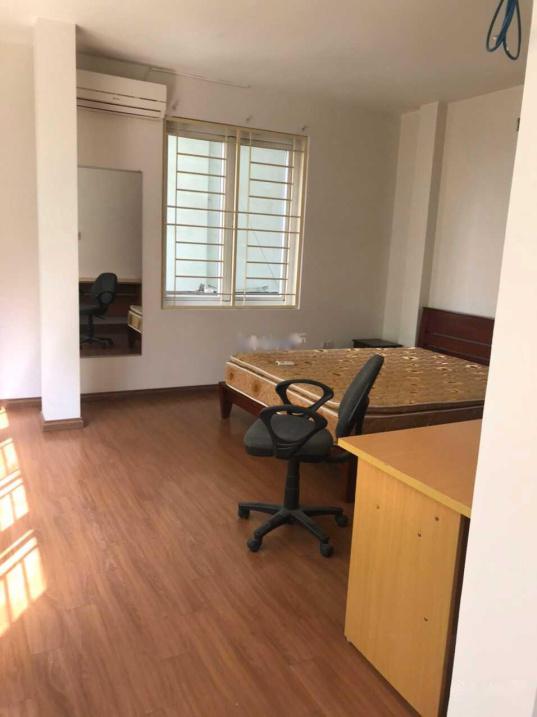 Thuê ngay căn nhà tại Phố Hoàng Đạo Thúy - Trung Hòa - Cầu Giấy, 70 m2, 4 tầng, giá 27 triệu/tháng