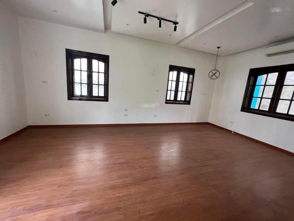 Cho thuê gấp nhà mặt phố tại Phố Trung Kính, 80 m2, 5 tầng, đầy đủ nội thất, giá 45 tr/tháng