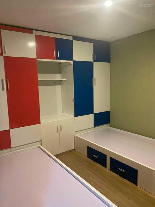 Cho thuê gấp căn hộ chung cư 2 phòng ngủ, 70 m2 tại Long Biên - Hà Nội, giá 6 tr/tháng