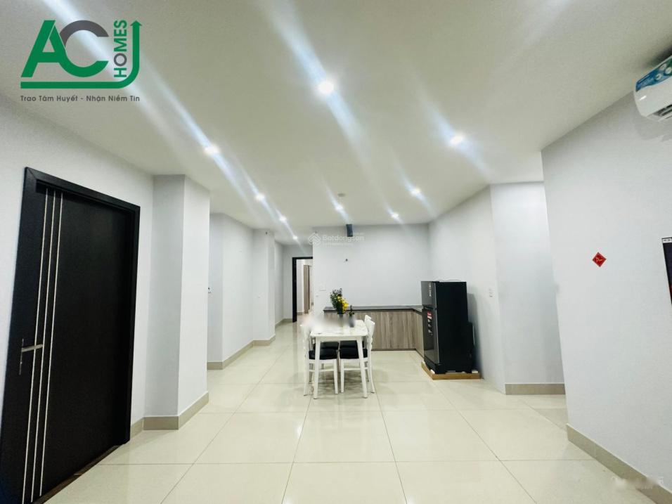 Thuê ngay căn hộ chung cư 2 phòng ngủ, 60 m2 tại Đường Tân Quý - Tân Phú, giá 11 tr/tháng