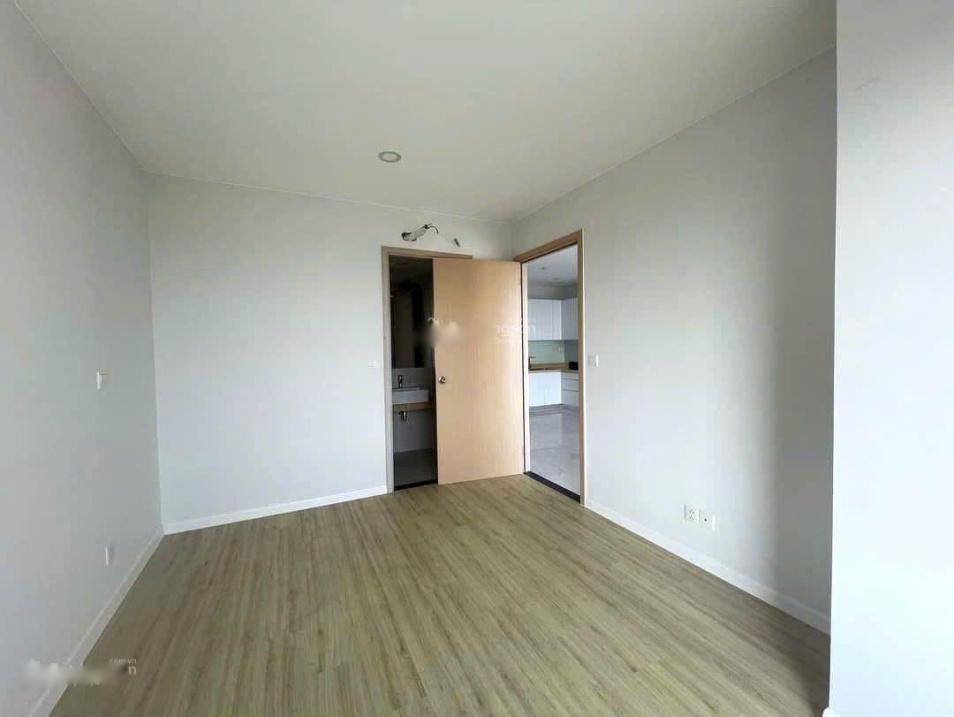 Cần cho thuê căn chung cư 2 phòng ngủ, 72 m2 tại Đường Đào Trí - Quận 7, giá 9 triệu/tháng