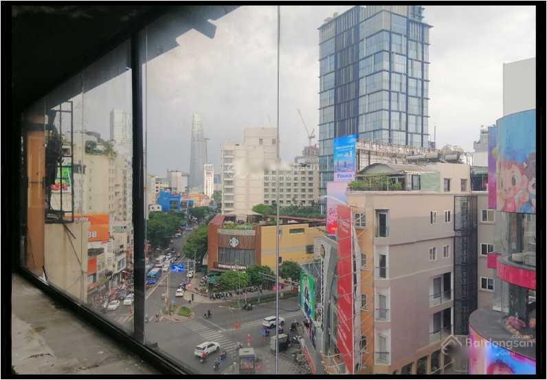 Cho thuê rẻ mặt bằng 8 x 20m thang máy Nguyễn Trãi Quận 1 TP. HCM