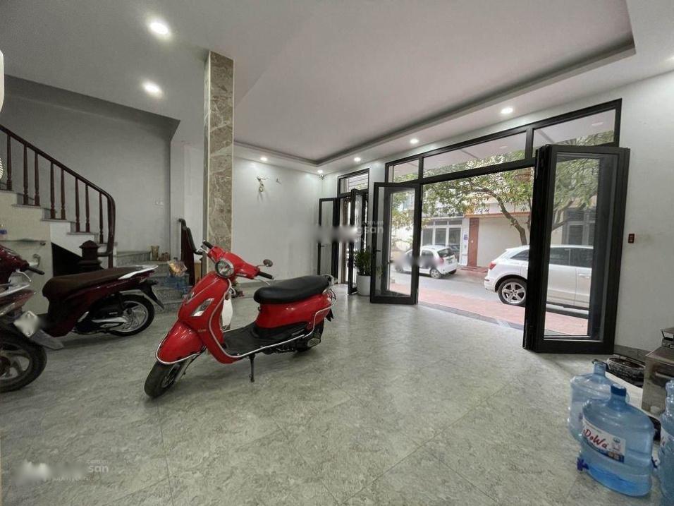 Cần cho thuê nhà sổ riêng tại Đường Mỗ Lao - Mỗ Lao - Hà Đông, 55 m2, 5 tầng, giá 25 tr/tháng