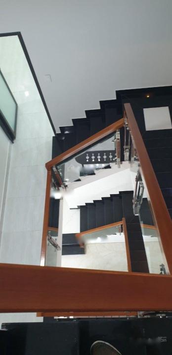 Cần bán nhà mặt phố 3 tầng, hướng Đông tại Đường Ung Văn Khiêm - Mỹ An - Ngũ Hành Sơn, giá 7,5 tỷ - Ảnh 1