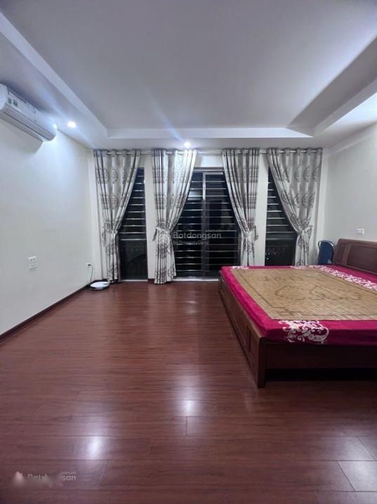 Bán nhà biệt thự 5 tầng, 75 m2, giá 14,2 tỷ tại Phố Lê Trọng Tấn - Phú La - Hà Đông - Hà Nội