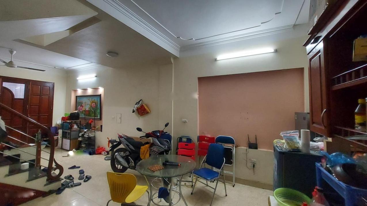 Cần bán nhanh nhà sổ riêng 5 tầng, 44 m2, mặt tiền 4m tại Đường Ngọa Long, giá 4,3 tỷ