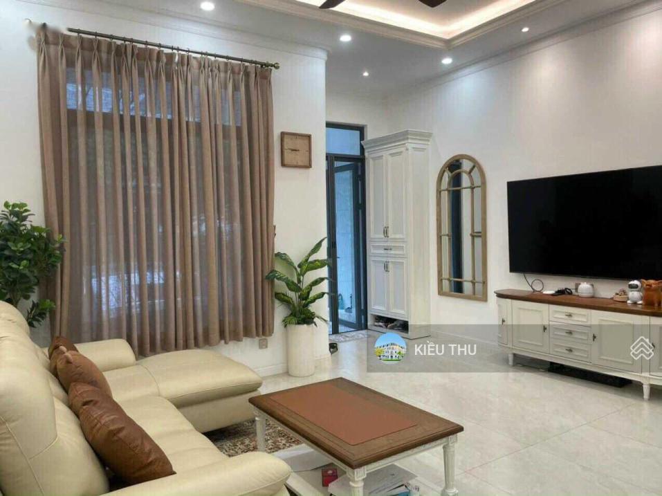 Bán nhà biệt thự 4 tầng, 100 m2, giá 16,8 tỷ tại Đường Song Hành - Quận 2 - TP Hồ Chí Minh