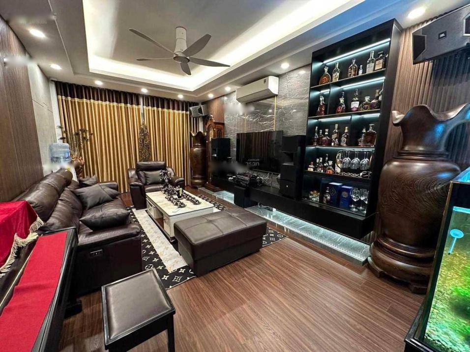 Bán gấp nhà mặt phố đẹp 4 tầng, 84 m2 tại Phố Phùng Hưng - Phúc La - Hà Đông - Hà Nội, giá 14,6 tỷ