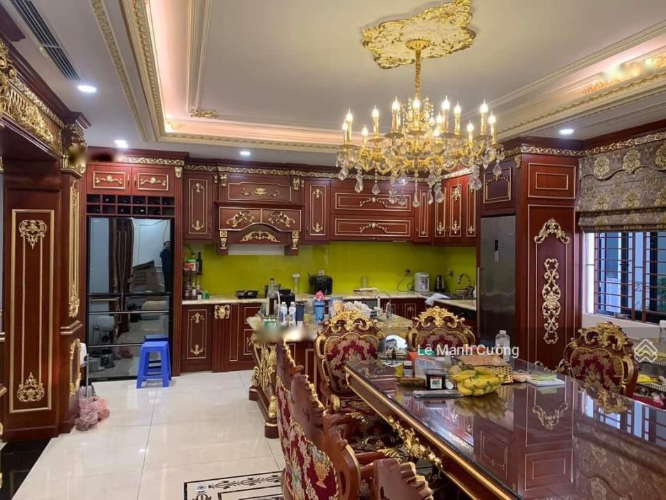 Chuyển nhượng biệt thự siêu đẹp 6 tầng, 85 m2, giá 19,8 tỷ tại Cầu Giấy - Hà Nội