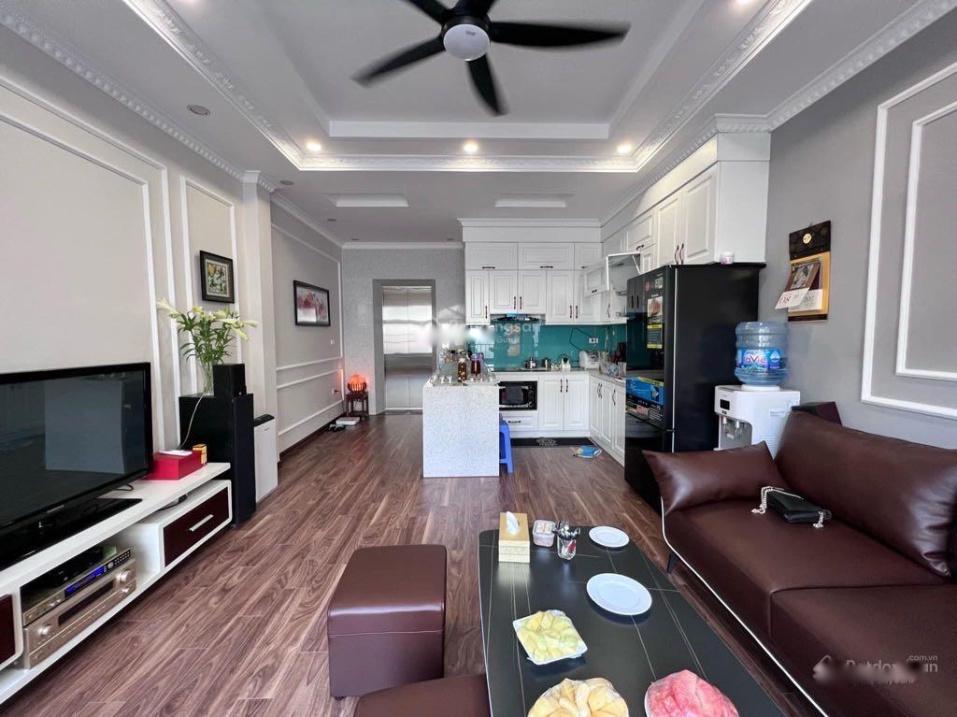 Cần bán gấp nhà riêng sổ đỏ 6 tầng, 40 m2 tại Phố Trạm - Long Biên - Long Biên - Hà Nội, giá 7 tỷ - Ảnh 1