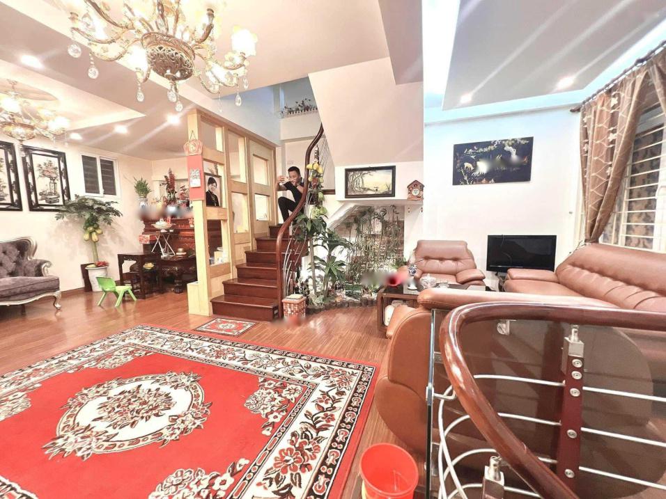 Cần bán nhanh căn nhà 2 tầng, 52 m2 tại Phố Trần Cung - Cổ Nhuế 1 - Bắc Từ Liêm, giá 6,7 tỷ