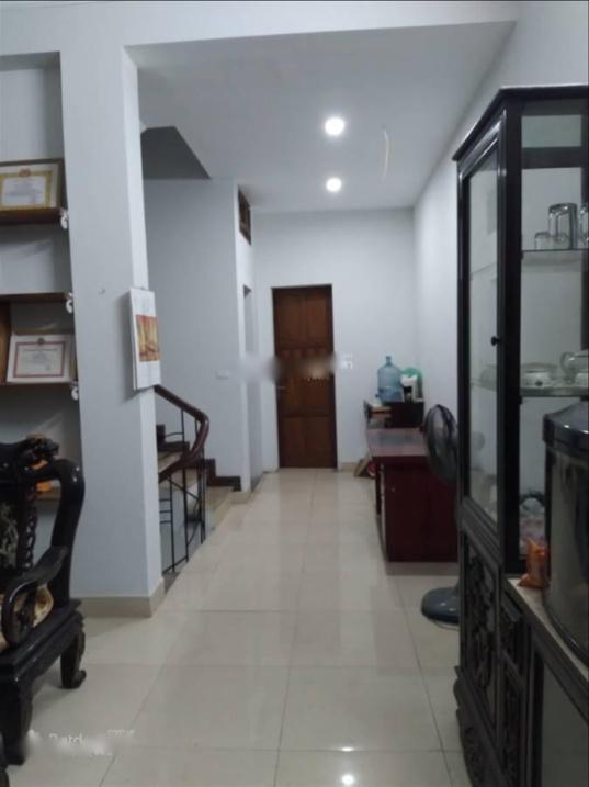 Bán gấp nhà 5 tầng, 90 m2, mặt tiền 5m tại Phố Lạc Trung - Vĩnh Tuy - Hai Bà Trưng, giá 20 tỷ