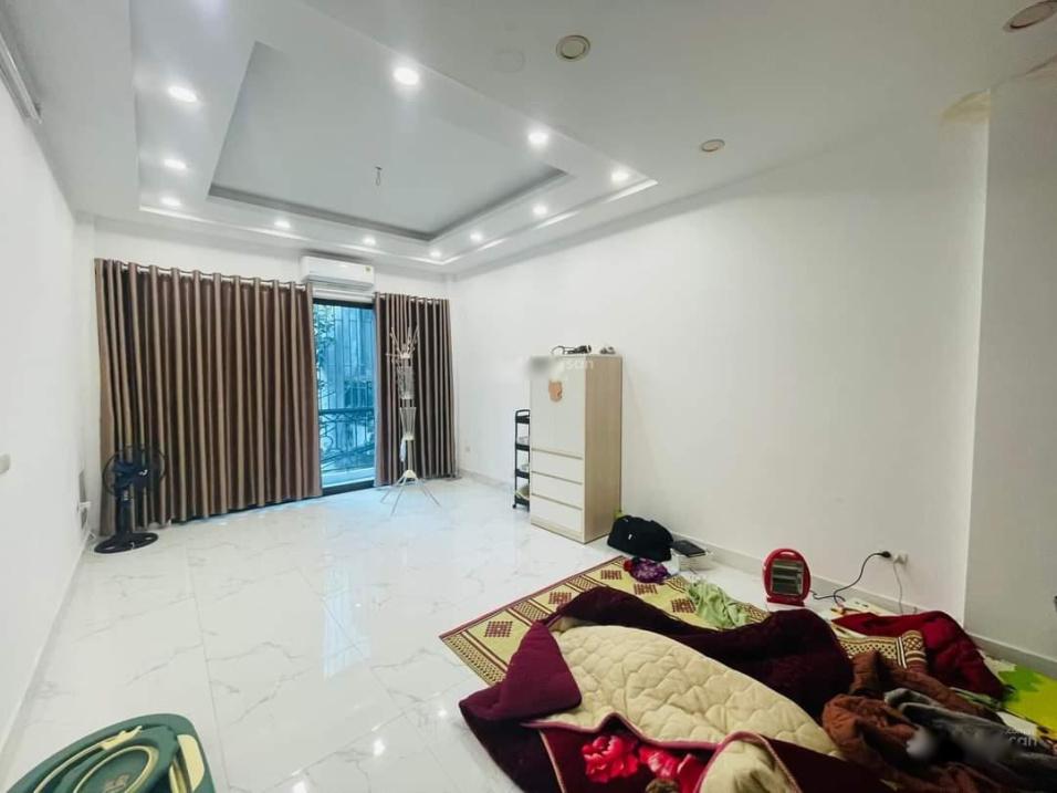 Sở hữu nhà shr 5 tầng, 54 m2, mặt tiền 4m tại Đường Dương Văn Bé - Hai Bà Trưng, giá 6,7 tỷ - Ảnh 1