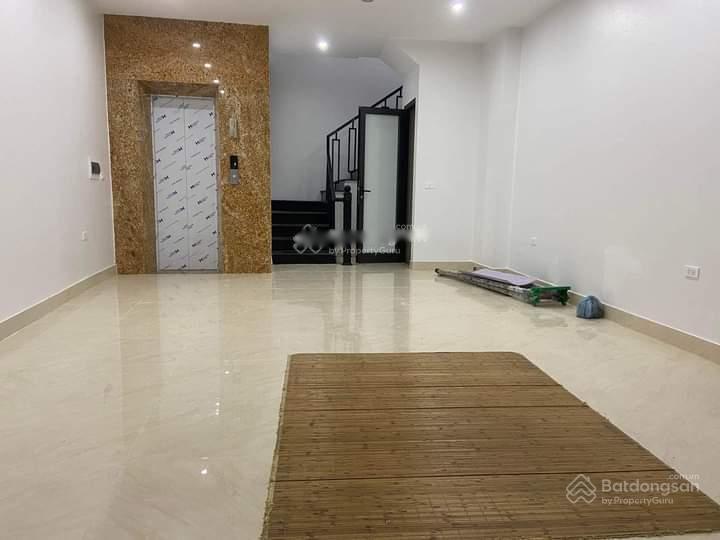 Sở hữu ngay nhà sổ riêng 7 tầng, 60 m2 tại Đường Trịnh Công Sơn - Nhật Tân - Tây Hồ, giá 11,5 tỷ