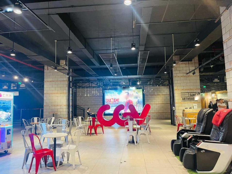 Cần bán căn chung cư 3 phòng ngủ, 141 m2, giá 4,8 tỷ tại Đường Trần Phú - Hà Đông - Hà Nội