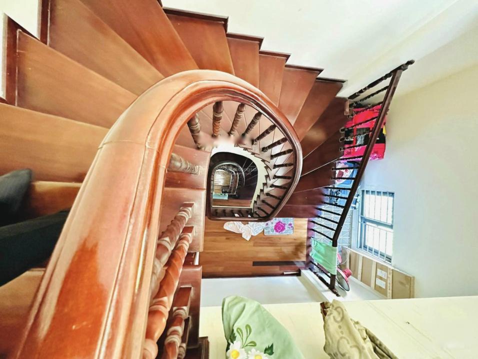 Cần bán nhà sổ hồng riêng 5 tầng, 36 m2, mặt tiền 4m tại Đường Cầu Diễn - Nam Từ Liêm, giá 3,5 tỷ