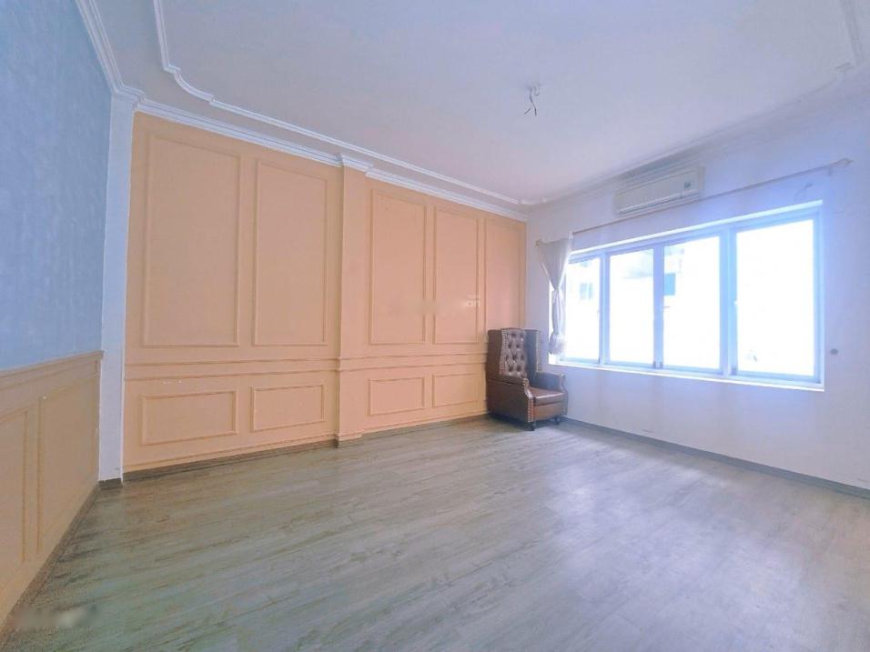 Cần bán gấp bán nhanh nhà riêng sổ đỏ 4 tầng, 40 m2 tại Phố Thái Thịnh - Đống Đa, giá 4,98 tỷ