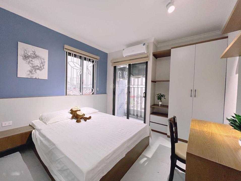 Cần bán gấp bán nhanh nhà sổ riêng 7 tầng, 90 m2, mặt tiền 7m tại Đường Cầu Giấy, giá 15,8 tỷ - Ảnh 1