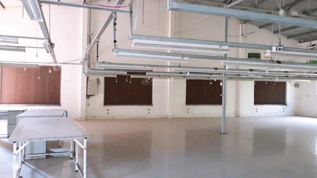 Kho cần cho thuê rộng 800m2 ngay trung tâm thành phố Bến Tre