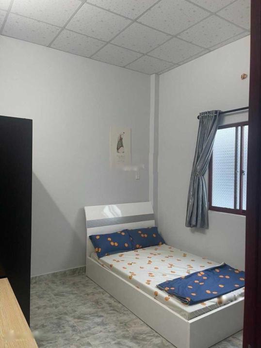 Chuyển nhượng nhà sổ riêng 2 tầng, 90 m2, mặt tiền 5m tại Đường Đoàn Nguyễn Tuấn, giá rẻ