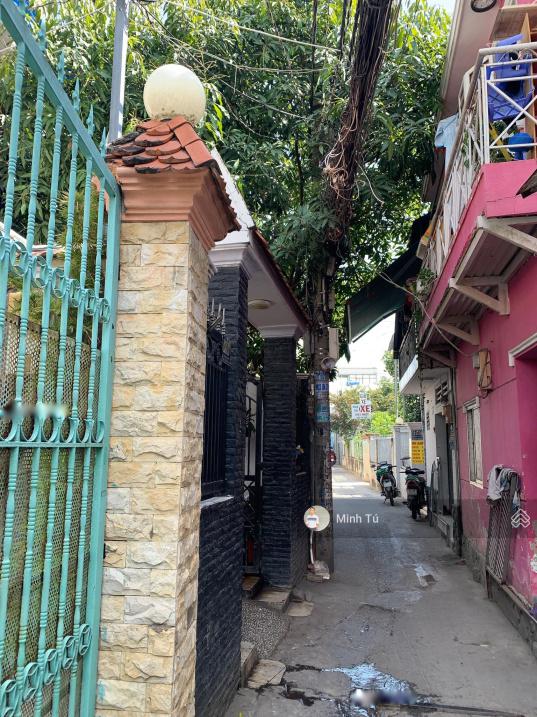 Cần bán nhà đất 2 tầng, 122 m2, mặt tiền 5m tại Đường Huỳnh Tấn Phát - Quận 7, giá 7,5 tỷ