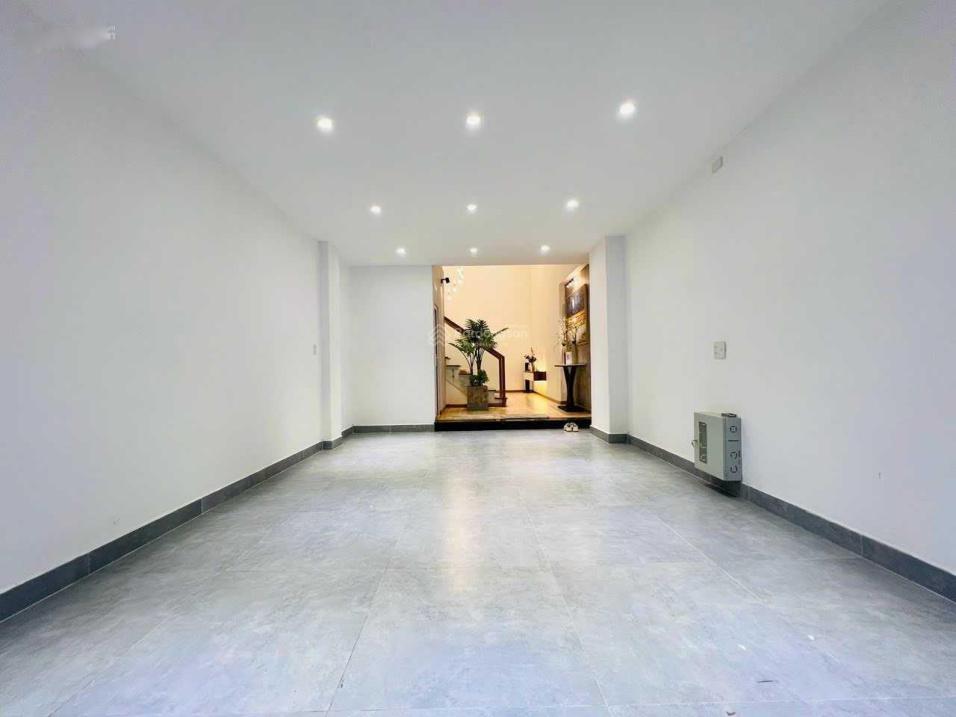 Cần bán nhanh nhà sổ riêng 3 tầng, 53 m2 tại Đường Lê Văn Thọ - 9 - Gò Vấp, giá 9,2 tỷ