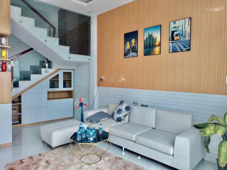 Sở hữu ngay nhà mặt phố đẹp 2 tầng, 75 m2 tại Đường ĐT 835 - Phước Lợi - Bến Lức, thỏa thuận