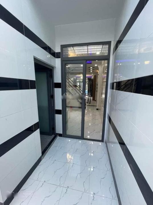 Cần bán gấp nhà riêng 2 tầng tại Đường Lê Quang Sung - 9 - Quận 6 - TP Hồ Chí Minh, thỏa thuận