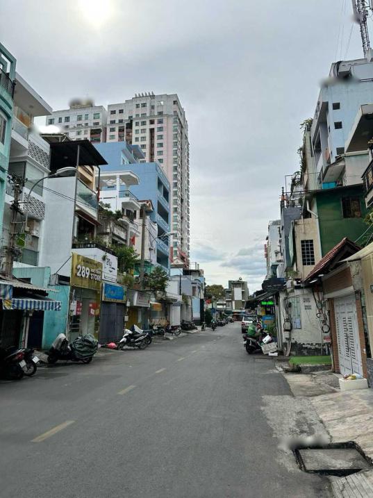 Bán nhanh căn nhà mặt phố 4 tầng, 135 m2 tại Đường Nguyễn Cửu Vân - 17 - Bình Thạnh, giá 29,8 tỷ - Ảnh 1